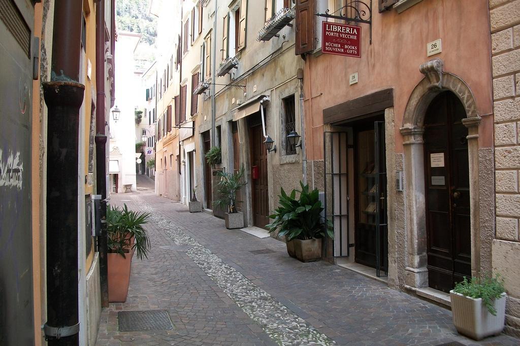 Residenza Porte Vecchie Apartment Riva del Garda Exterior photo